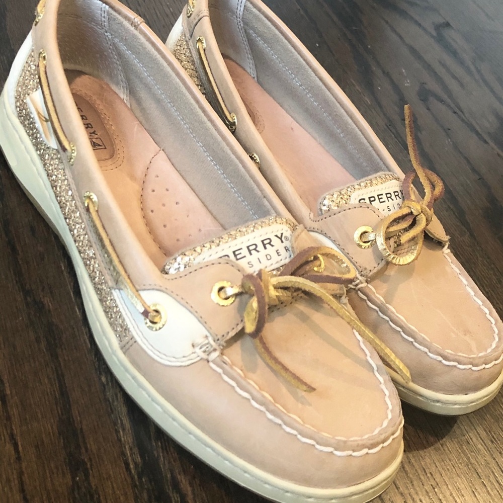 Sperry boat/walking shoe